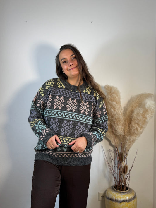 Schöner Wollpullover